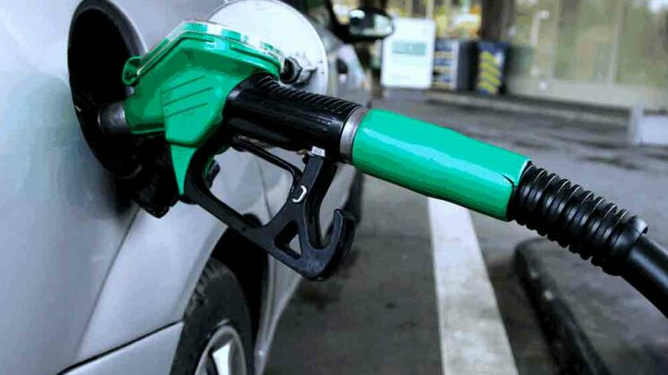 Dangote refinery again slashes pump price
