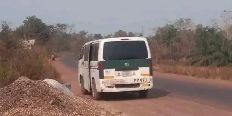 Gunmen hijack Benue Links bus, kidnap passengers in Owukpa