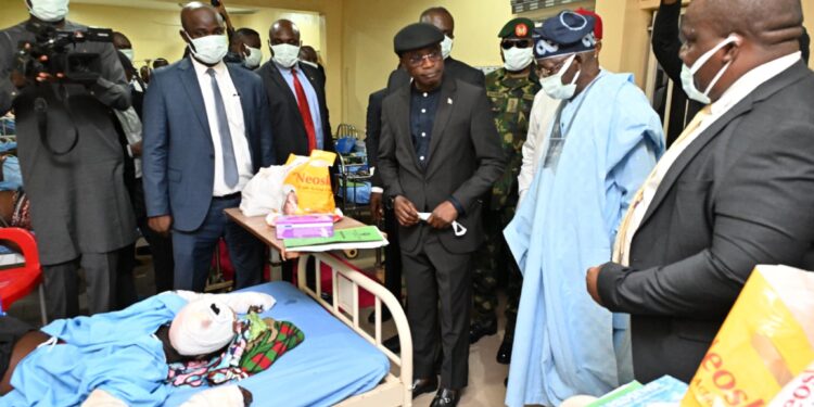 President Tinubu visits victims of the Benue attacks in the hospital (photos)