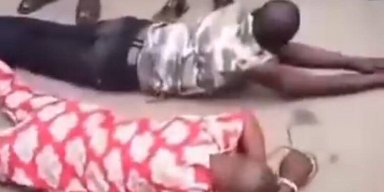 Youths flog police officer and two others over drug abuse in Rivers community (video)