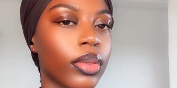 22-year-old influencer tells 30+ men to leave her alone and look for their age mates