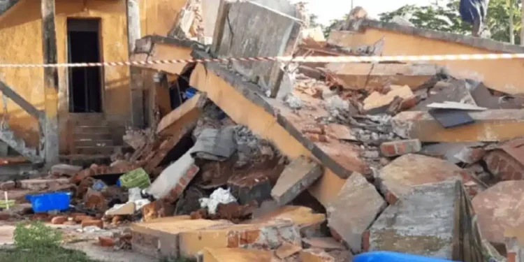40 persons trapped in Abuja building collapse