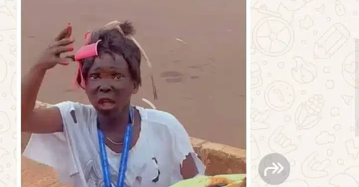 Lady gets dumped by boyfriend of 3 years over outfit on rag day
