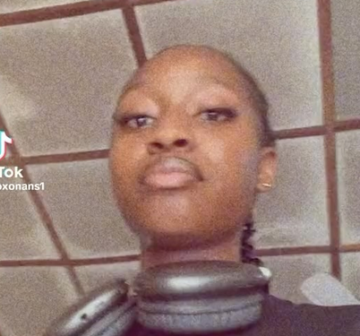 Taxi driver holds his passenger hostage because she refused to follow him home for N50k (video)