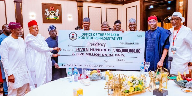 Reps donate N705 million from their salaries to support FG’s humanitarian efforts