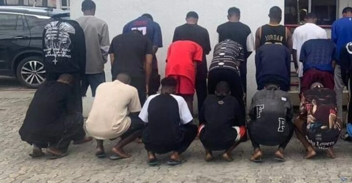 EFCC Arrests 33 Suspected Internet Fraudsters, Recover Fake Dollars In PH