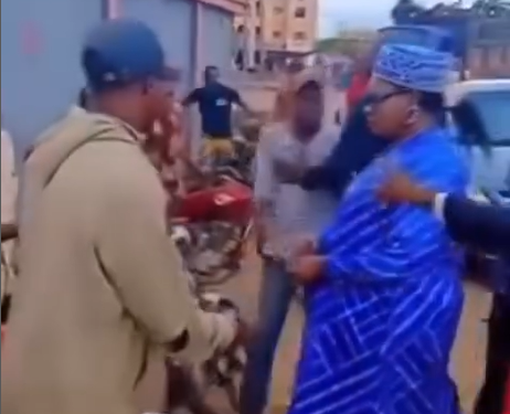 Ebonyi state deputy governor Patricia Obila captured on video sharing N1k each to the needy