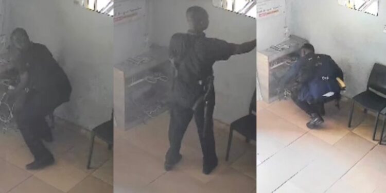 Nigerian police officers caught on CCTV stealing phones from a shop amid community unrest in Ondo (video)