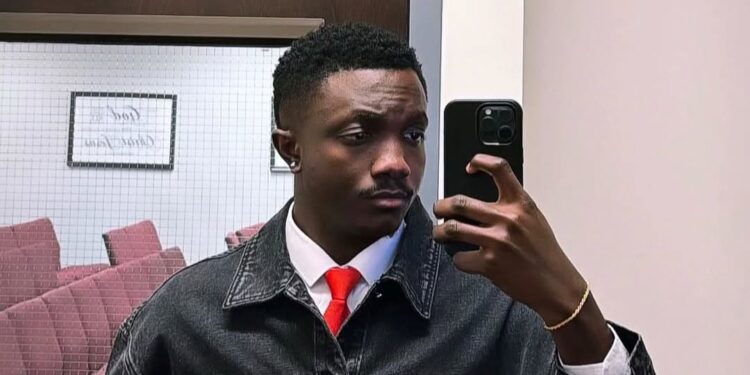 All of a sudden people find me attractive, man writes as he shares then and now photos