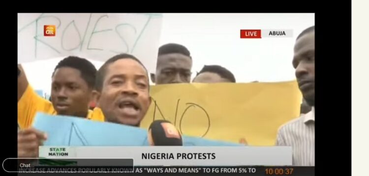 The Moment ‘Anti-Protester’ Began To Complain About Hardship Under APC (Video)
