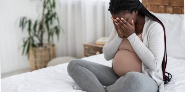 Lady gets pregnant for her bestie’s boyfriend, claims it’s a ‘miracle’