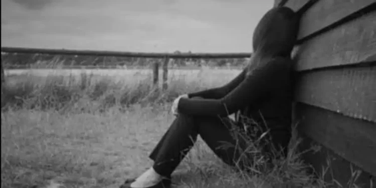 Lady seeks advice after falling in love with friend’s husband