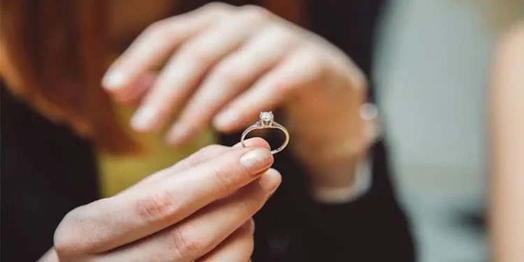 Man calls off engagement over fiancee’s refusal to reject high salary job