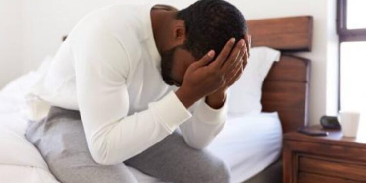 Man seeks advice over girlfriend’s habit of giving out her number to other men