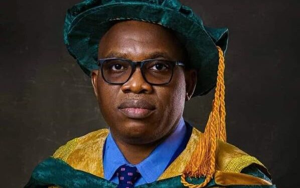FG sacks Nnamdi Azikiwe university council, Vice-Chancellor
