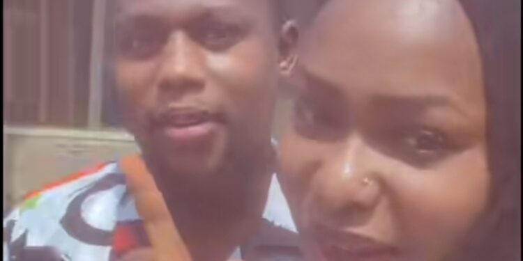 Married woman exposes Facebook lady for wooing her husband despite wedding photo on his profile