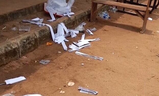 Thugs Assault PDP Forensic Examiners At INEC HQ, Disrupt Inspection Of BVAS