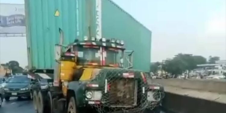 Truck Crushes Revenue Collector To Death In Lagos