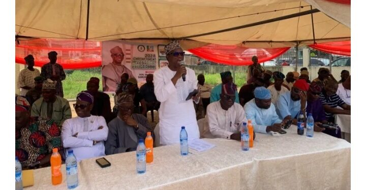 Youths Protest In Lagos As Lawmaker Empowers Constituents (Photos)
