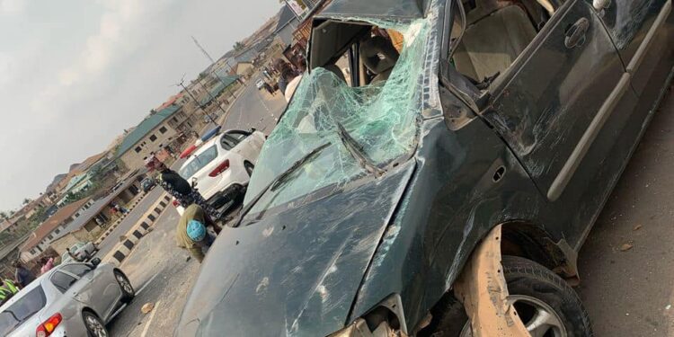 Three teachers and six pupils seriously injured in Ibadan auto crash