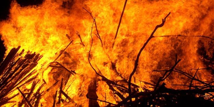 Fire breaks out in Abuja estate market