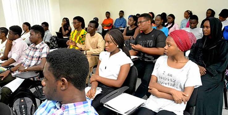 FG to disburse N850m loan to Nigerian students today