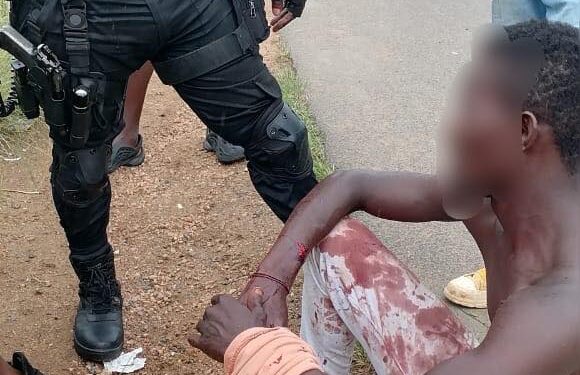 Woman stabs boyfriend with broken bottle after he questioned her whereabouts