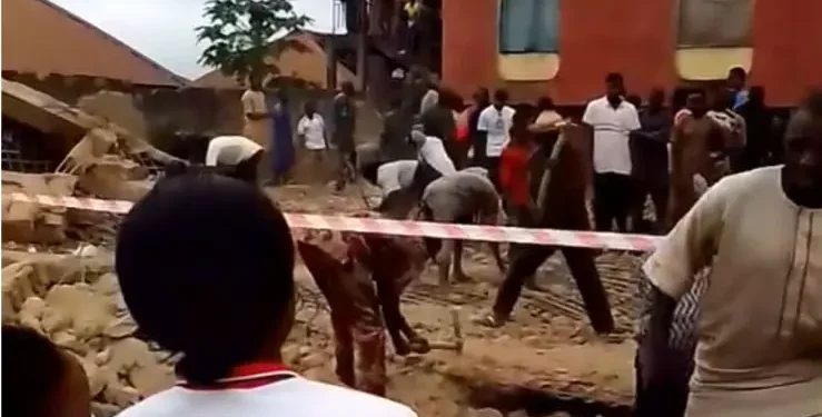 Three trapped, two rescued as building collapses in Osun (video)