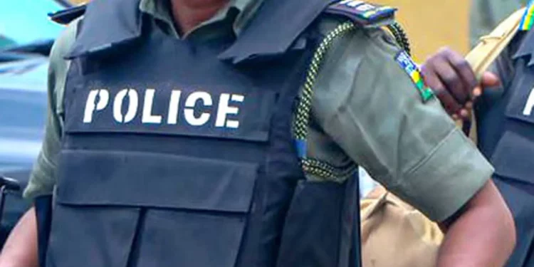 Woman bites off 18-year-old neighbour’s tongue during fight over bucket in Lagos