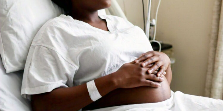 Lady passes away following week-long labour due to husband’s refusal to take her to hospital